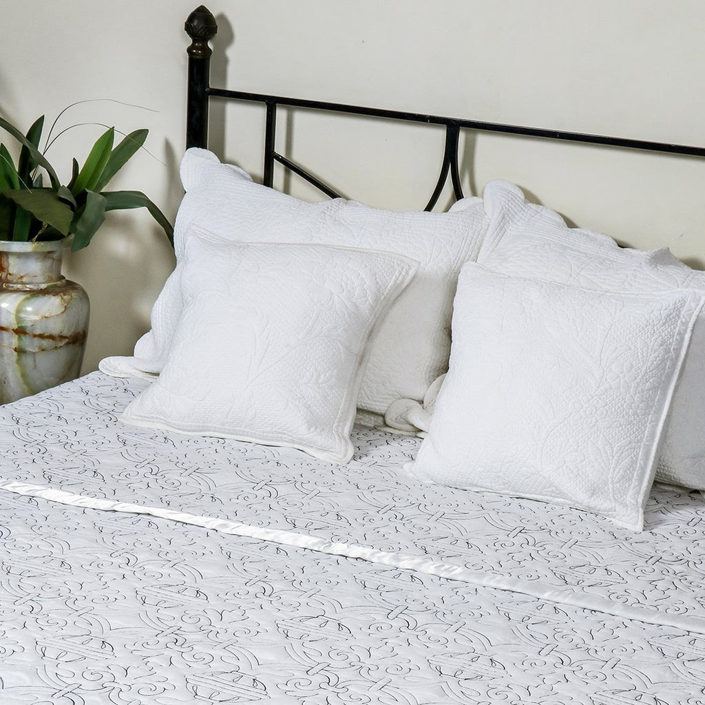 White Bloom - Bed Cover