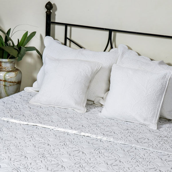 White Glory - Bed Cover